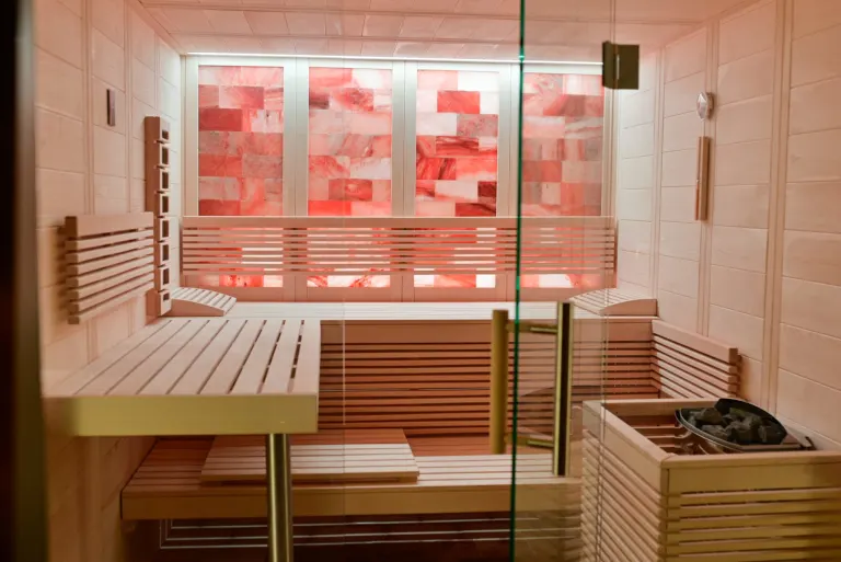 Sauna grotte de sel rose